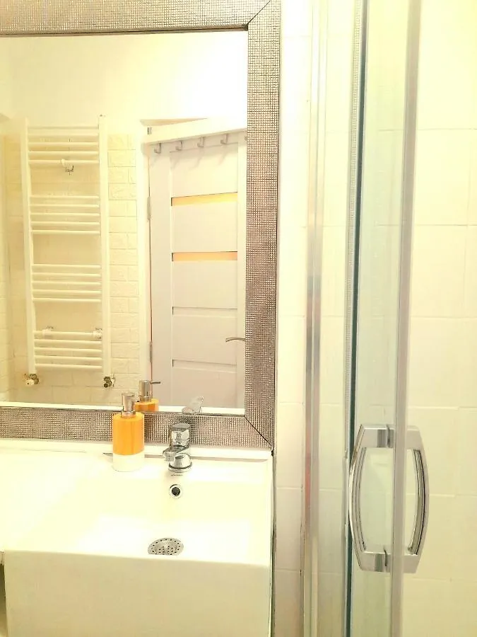 Little Town Studio Apartment Bucharest
